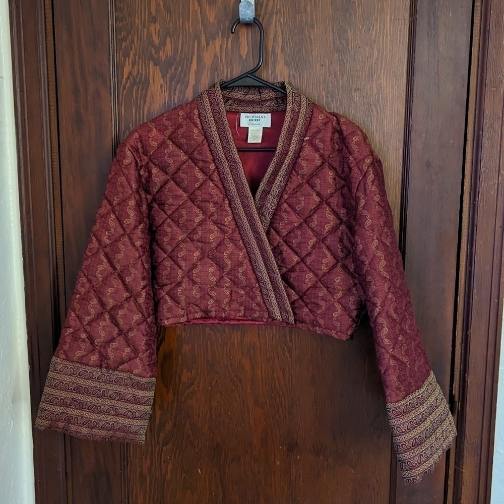 Victoria Secret Collection Quilted Oriental Cropped Vintage Sweater Size Medium